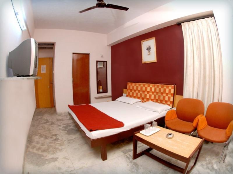 Hotel Rahi Vadodara Exterior foto