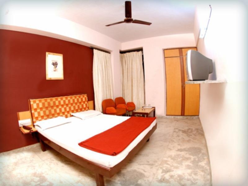 Hotel Rahi Vadodara Exterior foto