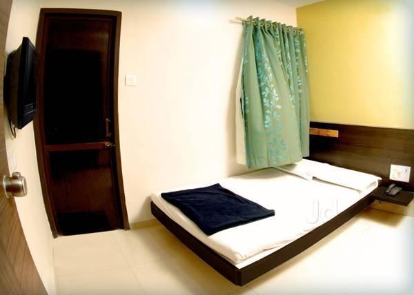Hotel Rahi Vadodara Exterior foto
